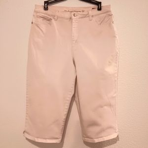 Gloria Vanderbilt Capri Pants